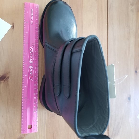 Meet your Posher, Ann - Picture 1 of 1